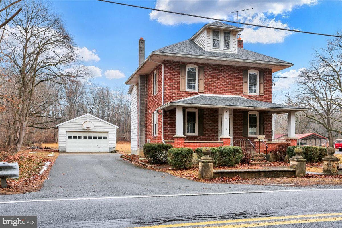 583 Mohrsville Road photo 3