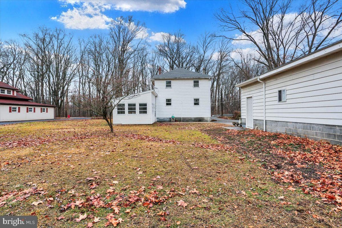 583 Mohrsville Road photo 37