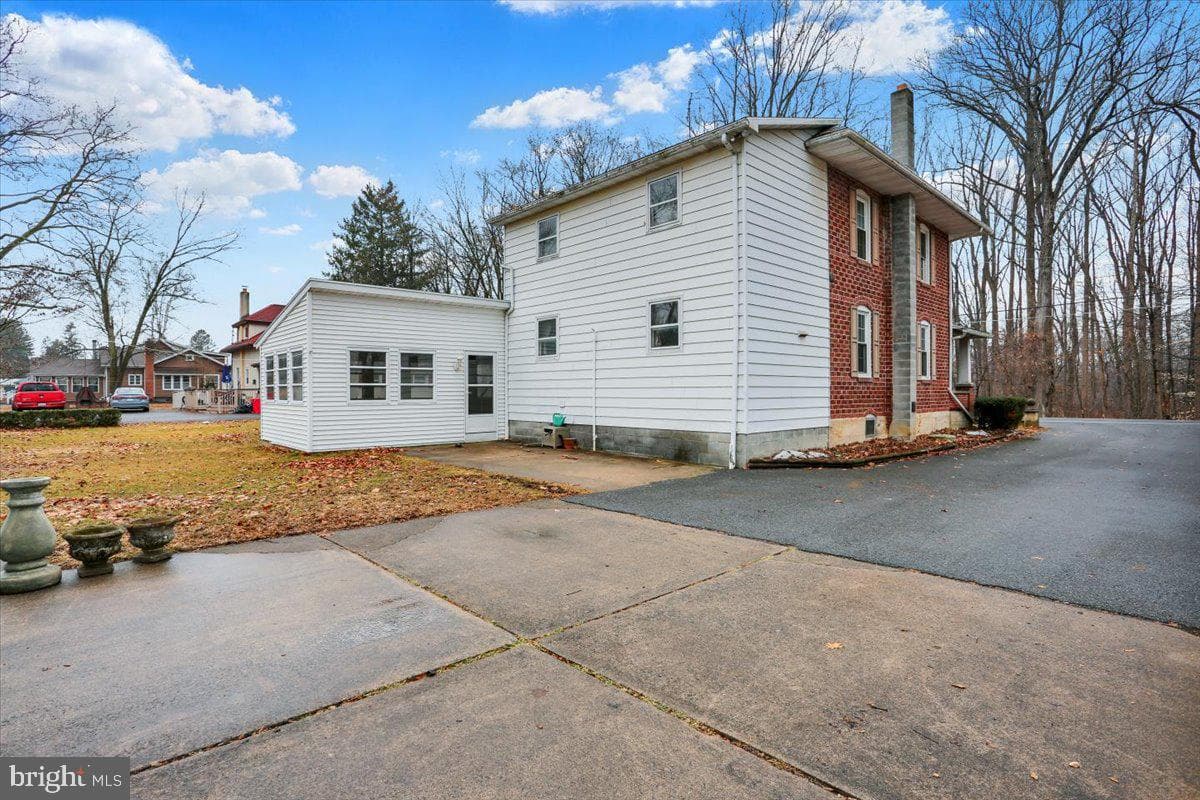 583 Mohrsville Road photo 38