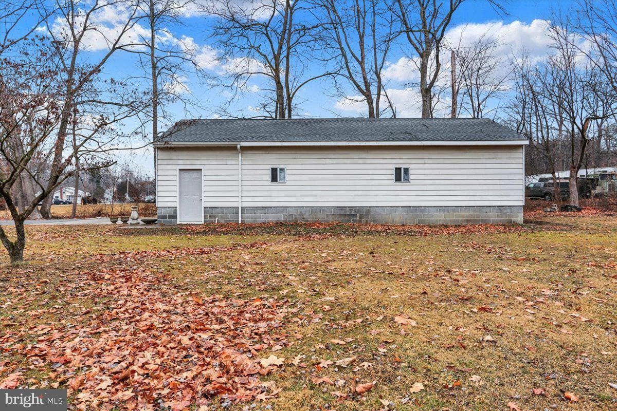 583 Mohrsville Road photo 41