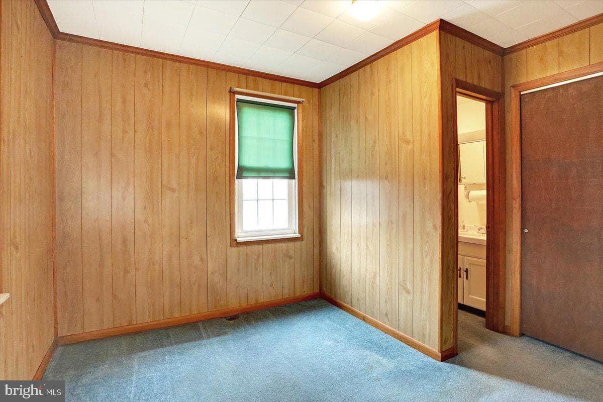 583 Mohrsville Road photo 8