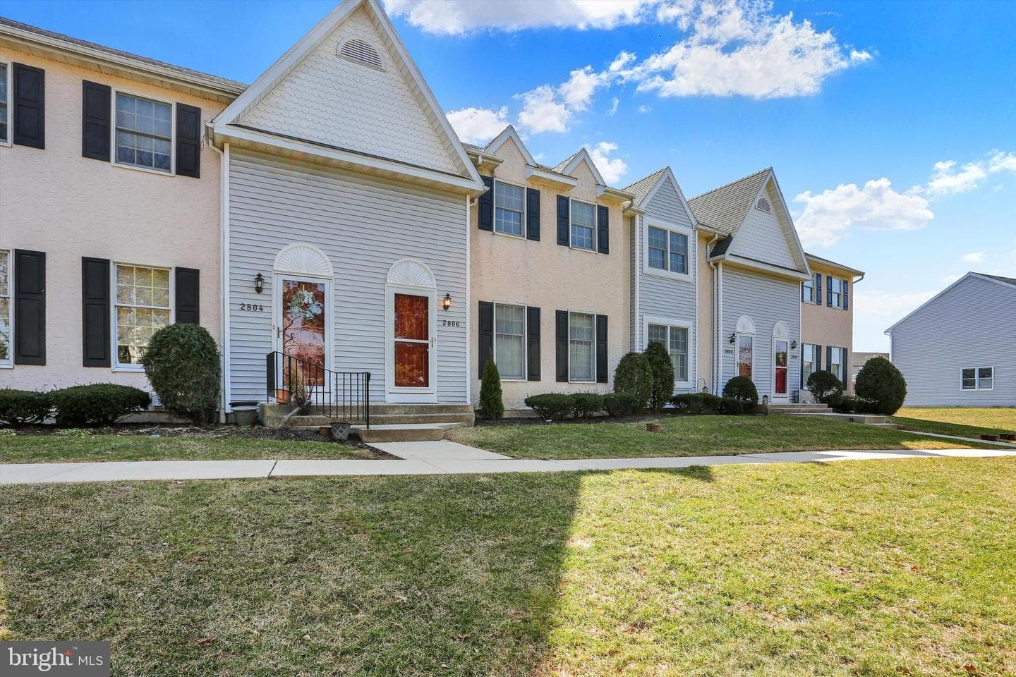 2806 Kingston Drive photo 2