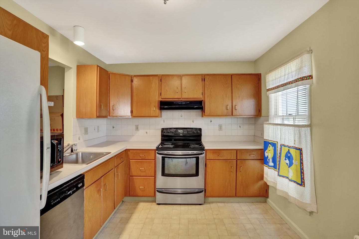 2806 Kingston Drive photo 6