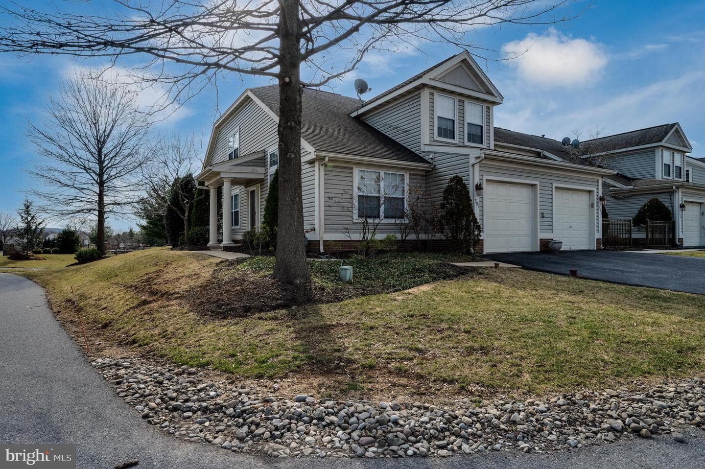 501 Oak Hill Lane photo 3