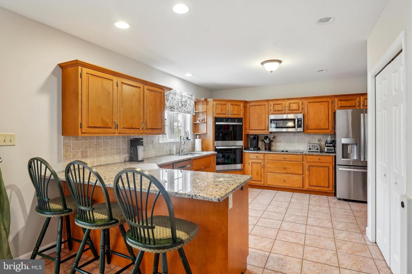 113 Martin Lane photo 10