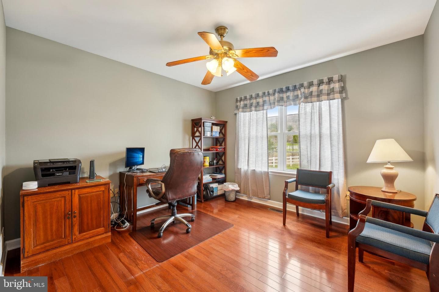 113 Martin Lane photo 21