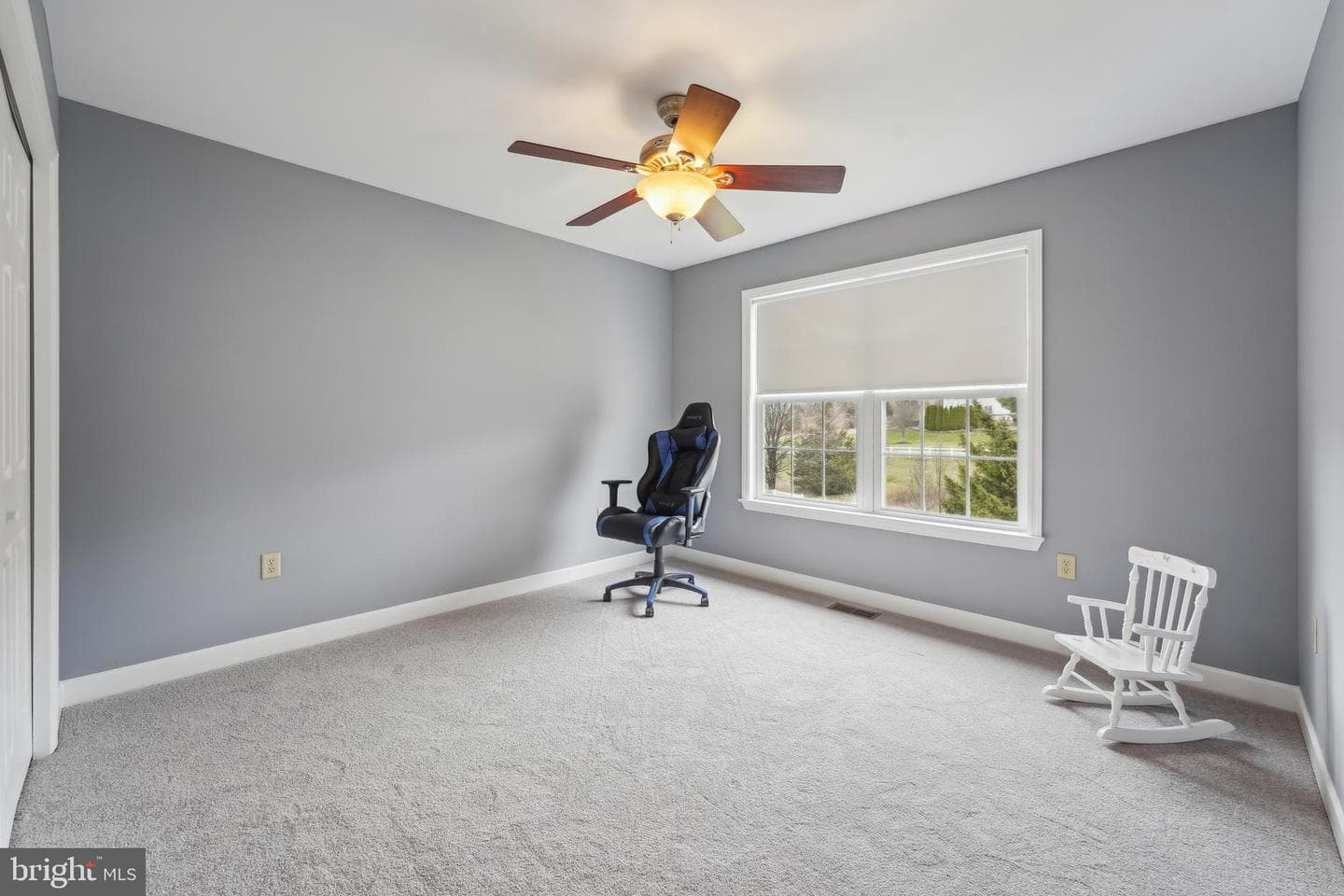 113 Martin Lane photo 33