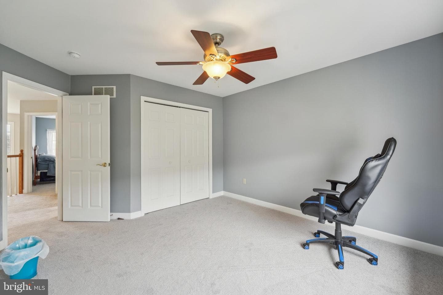 113 Martin Lane photo 34