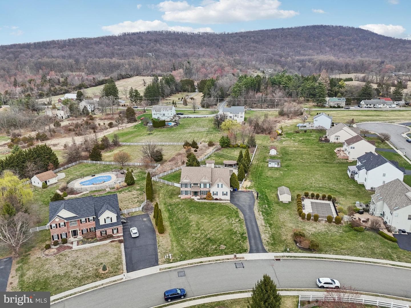 113 Martin Lane photo 61
