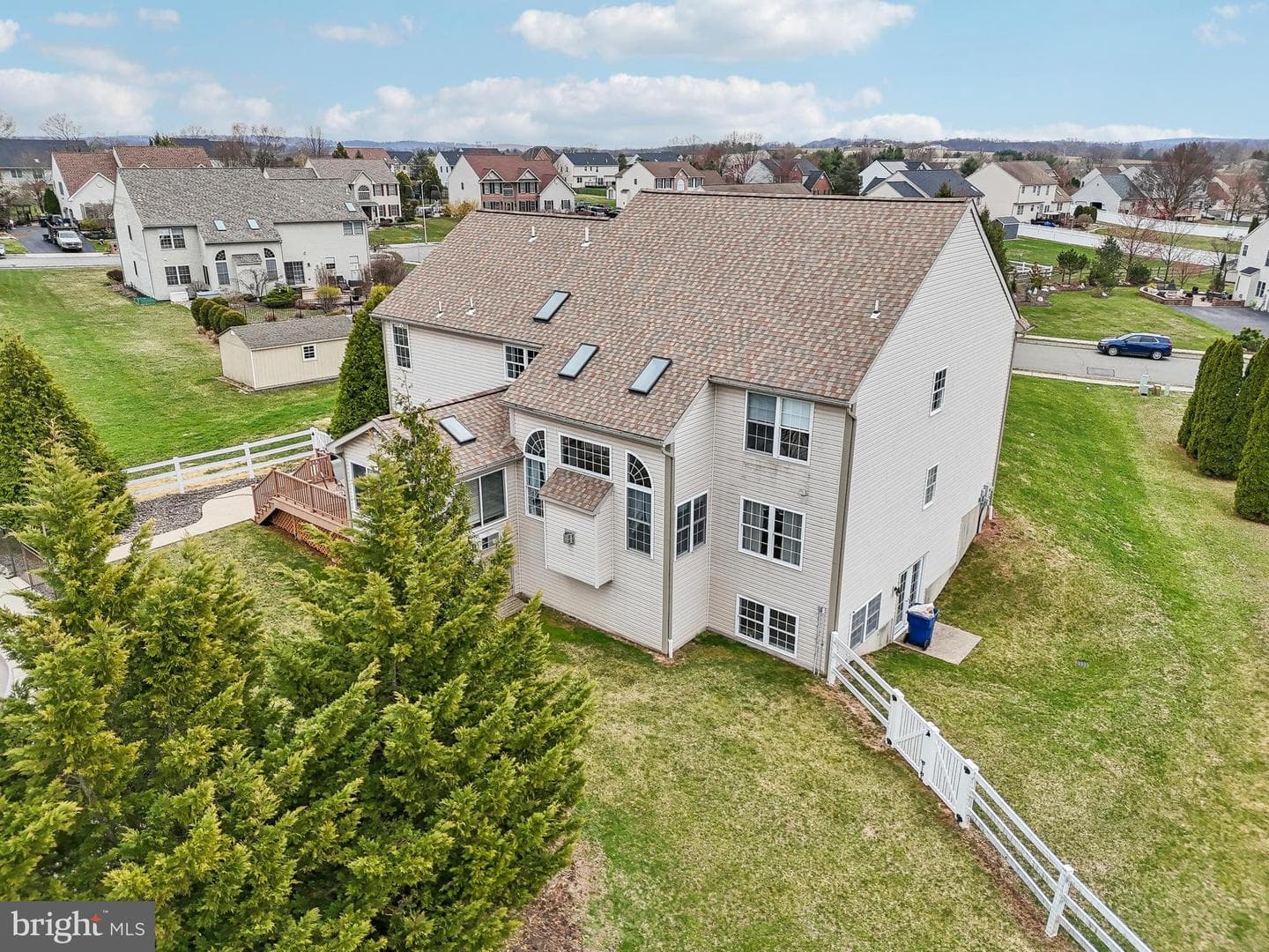 113 Martin Lane photo 66