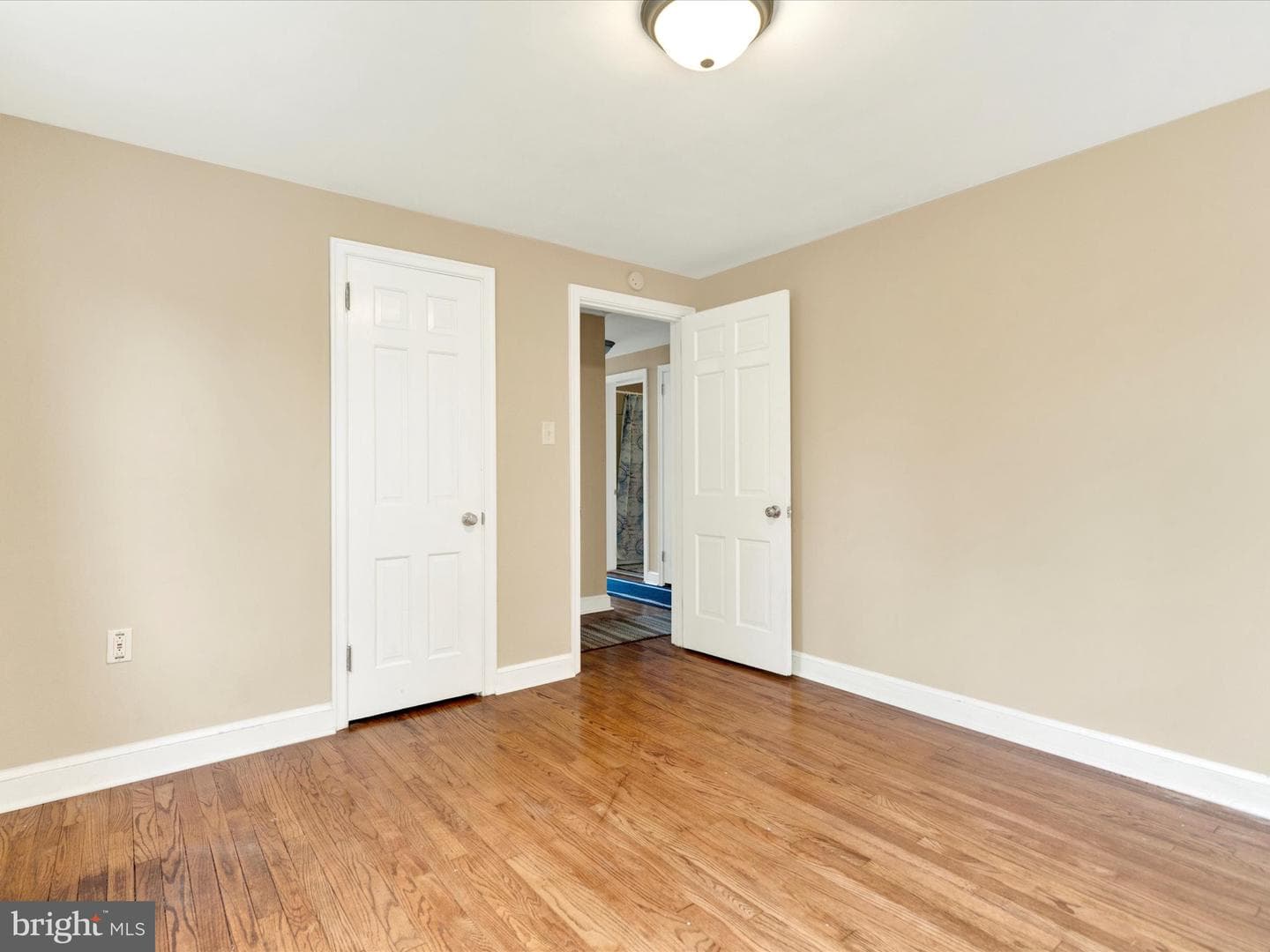 2461 Garfield Avenue photo 15
