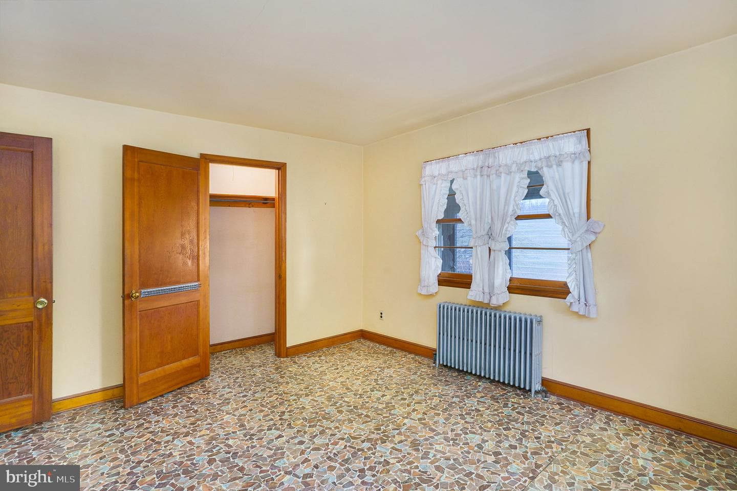 1042 Weisstown Road photo 14