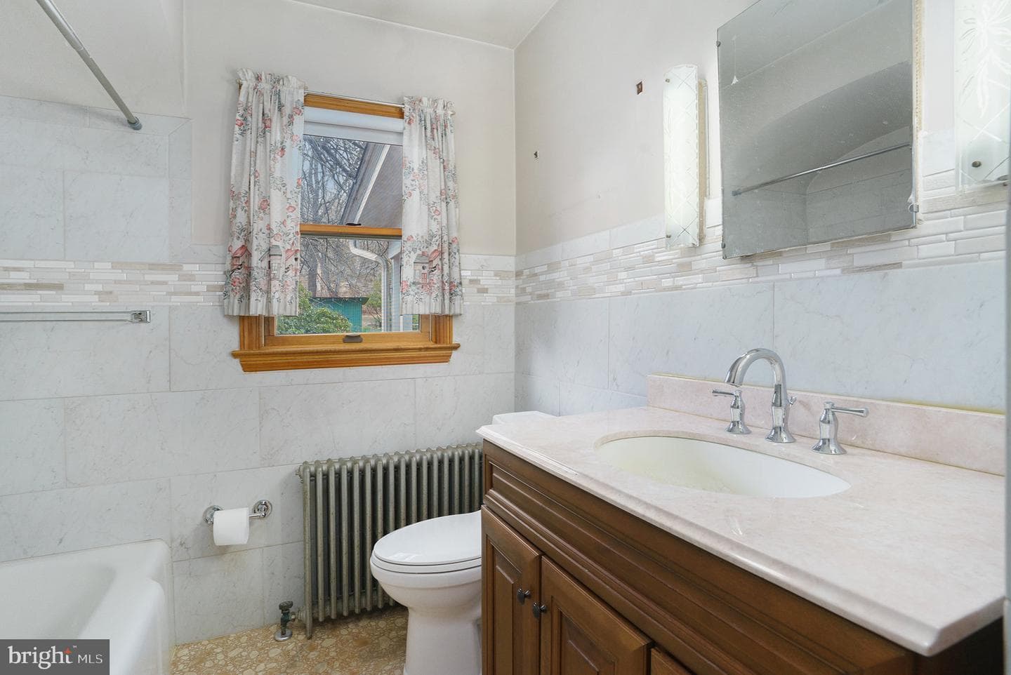 1042 Weisstown Road photo 15