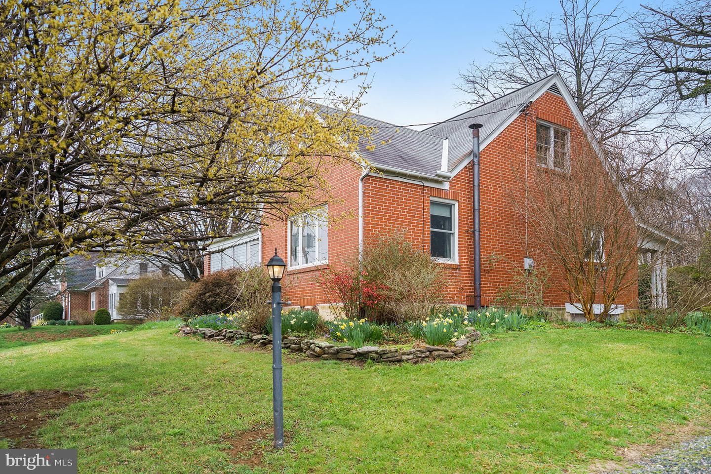 1042 Weisstown Road photo 22
