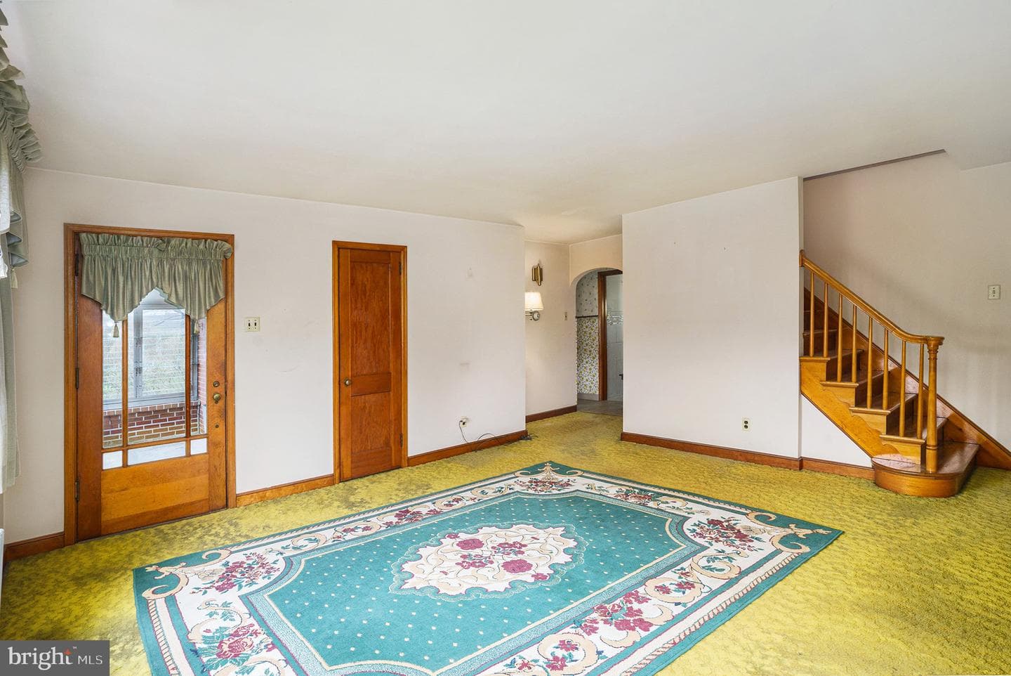 1042 Weisstown Road photo 8