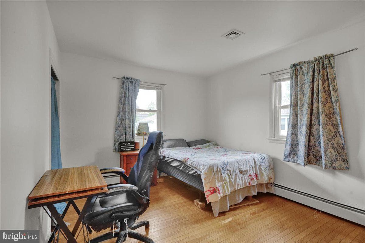 160 W 48th Street photo 16