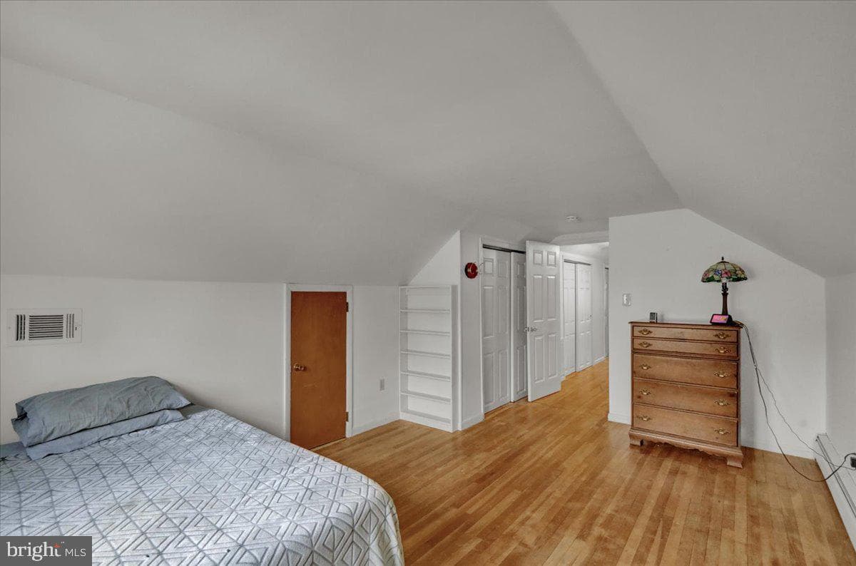 160 W 48th Street photo 22