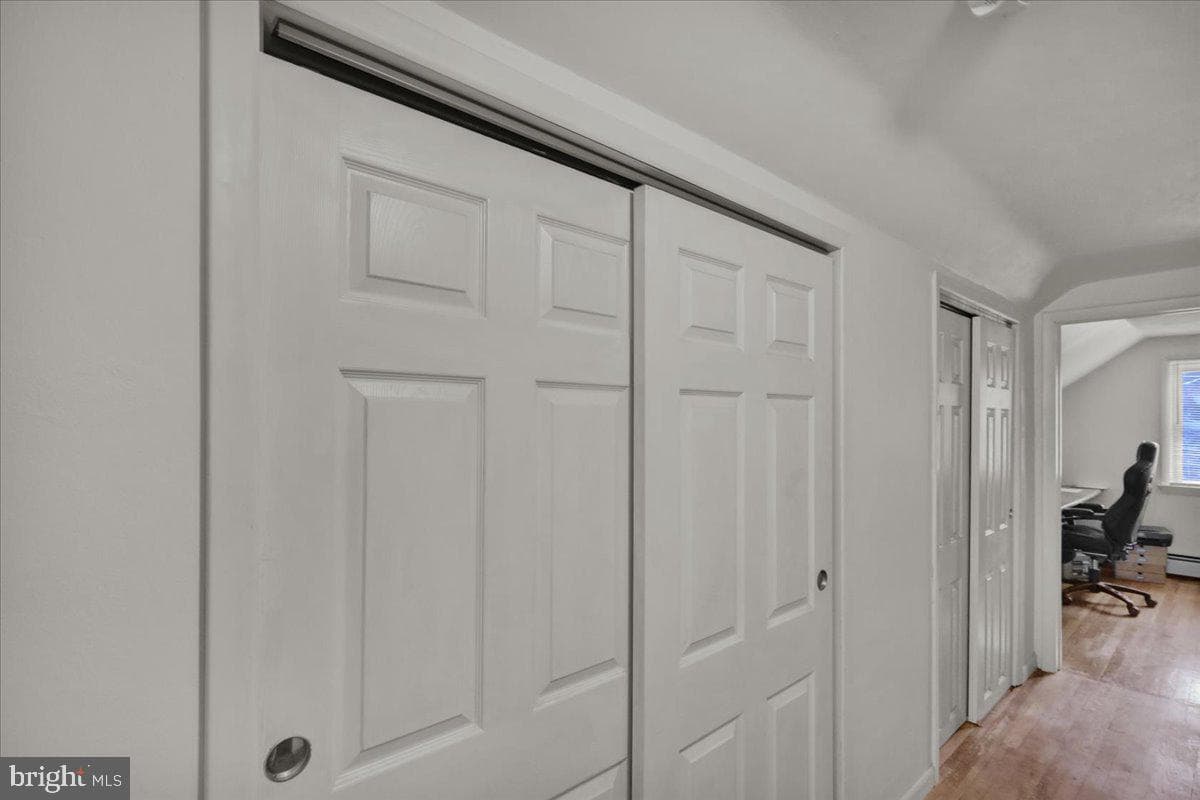 160 W 48th Street photo 23