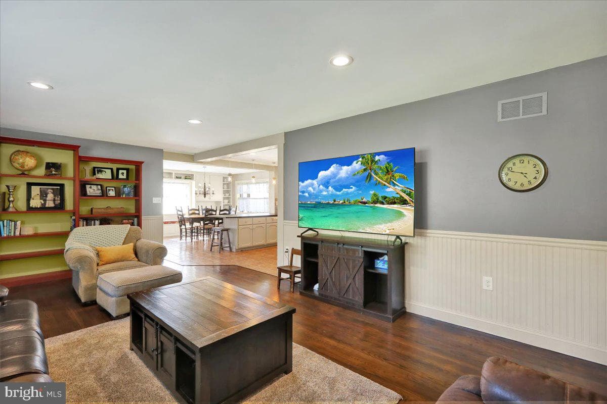 314 Sycamore Lane photo 10