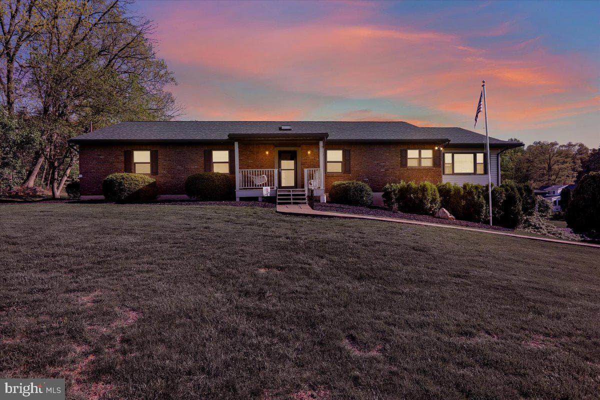 314 Sycamore Lane photo 36