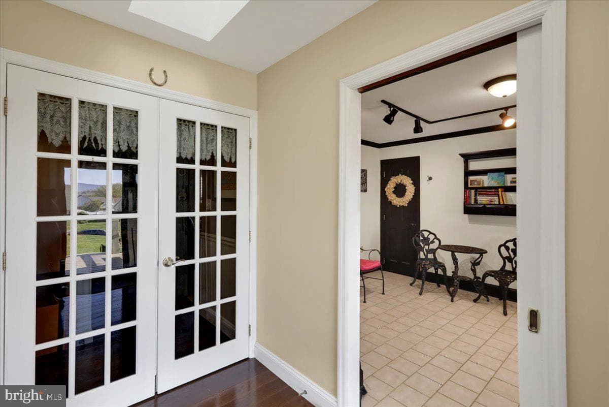 314 Sycamore Lane photo 5