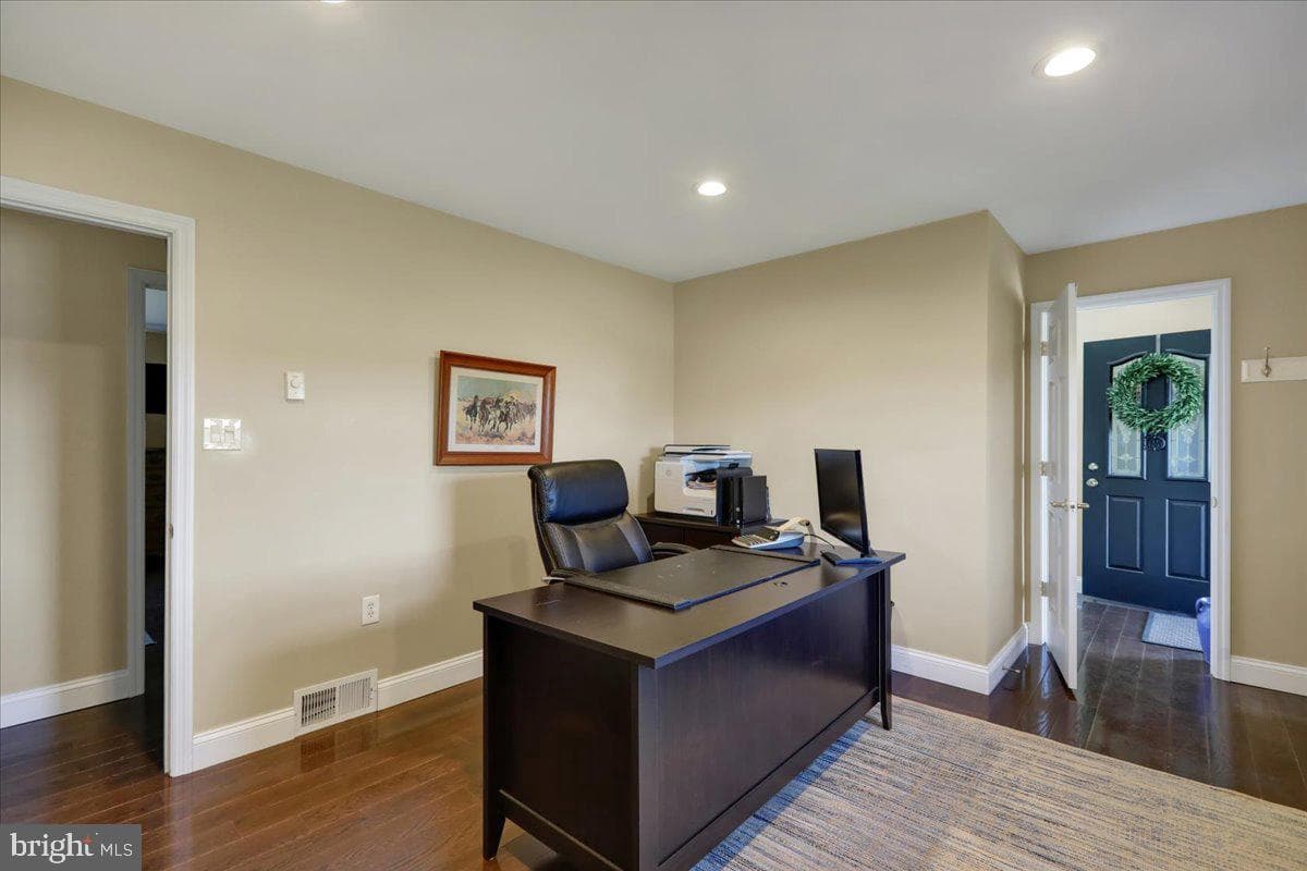 314 Sycamore Lane photo 7