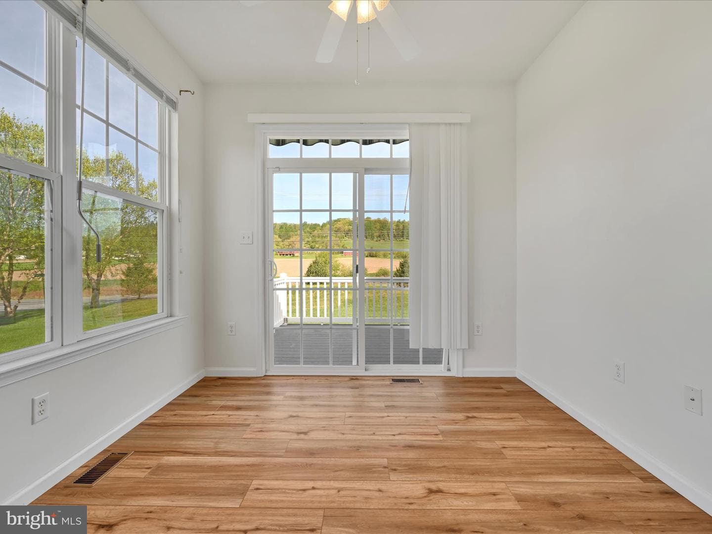 2 Fox Chase Lane photo 15
