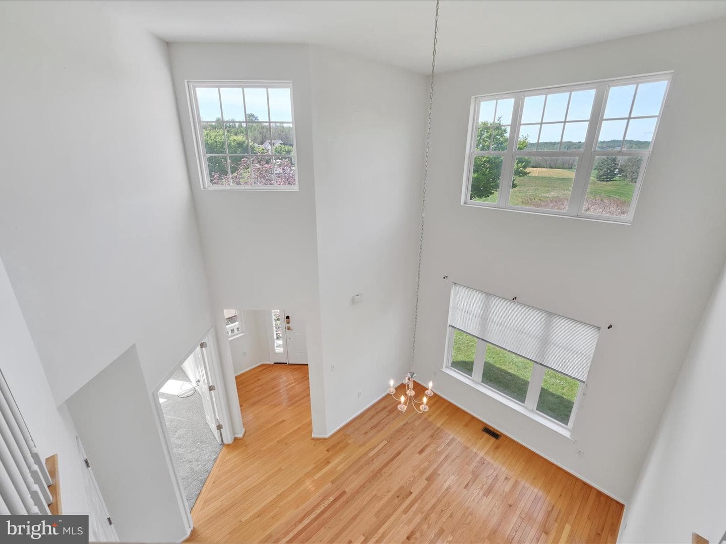 2 Fox Chase Lane photo 16