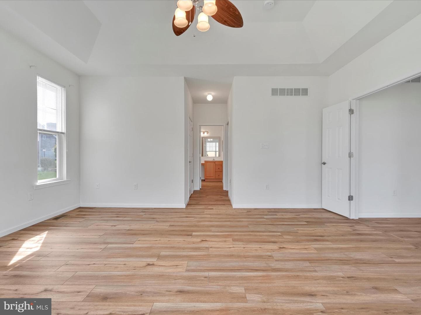 2 Fox Chase Lane photo 18