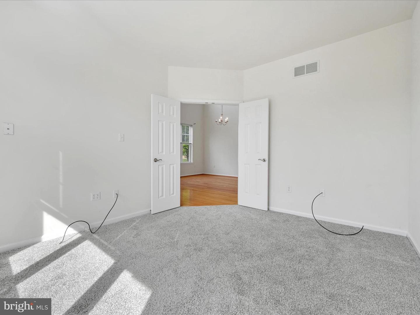 2 Fox Chase Lane photo 24