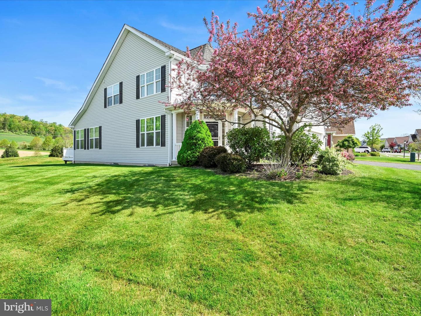 2 Fox Chase Lane photo 33