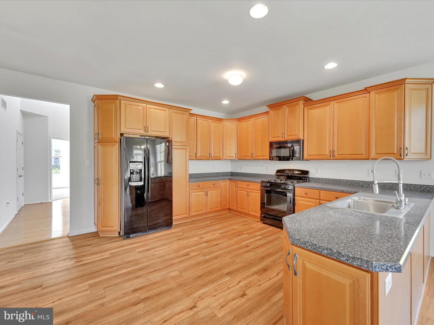 2 Fox Chase Lane photo 7