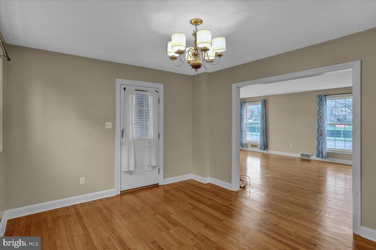 1403 College Avenue photo 12