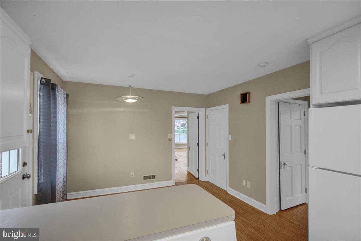 1403 College Avenue photo 22