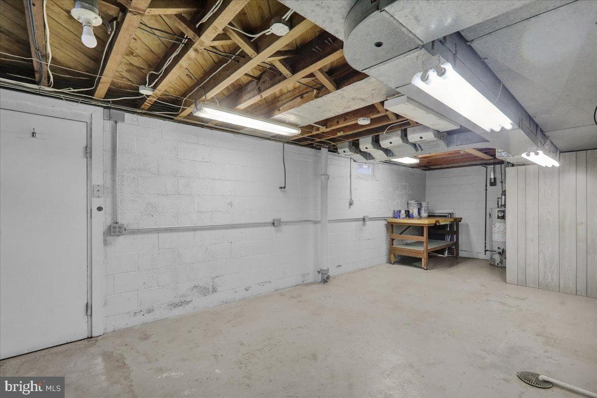 1403 College Avenue photo 39