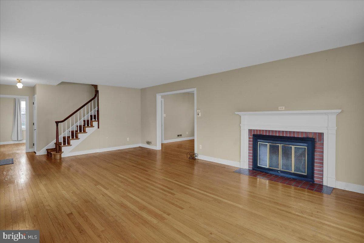 1403 College Avenue photo 8