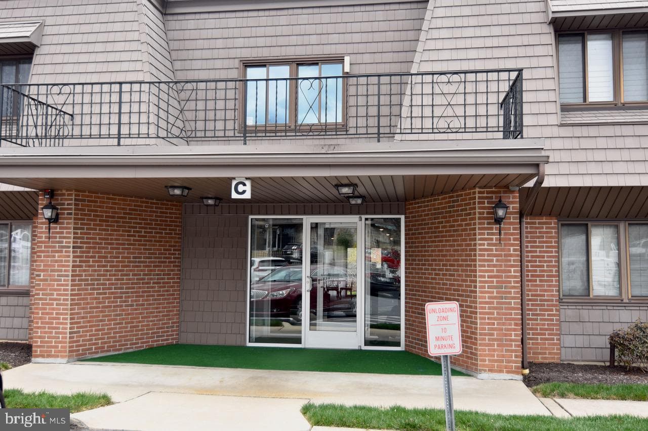 1801 Cambridge Avenue #c-14 photo 2