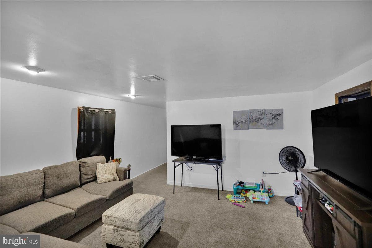 255 Keller Road photo 10
