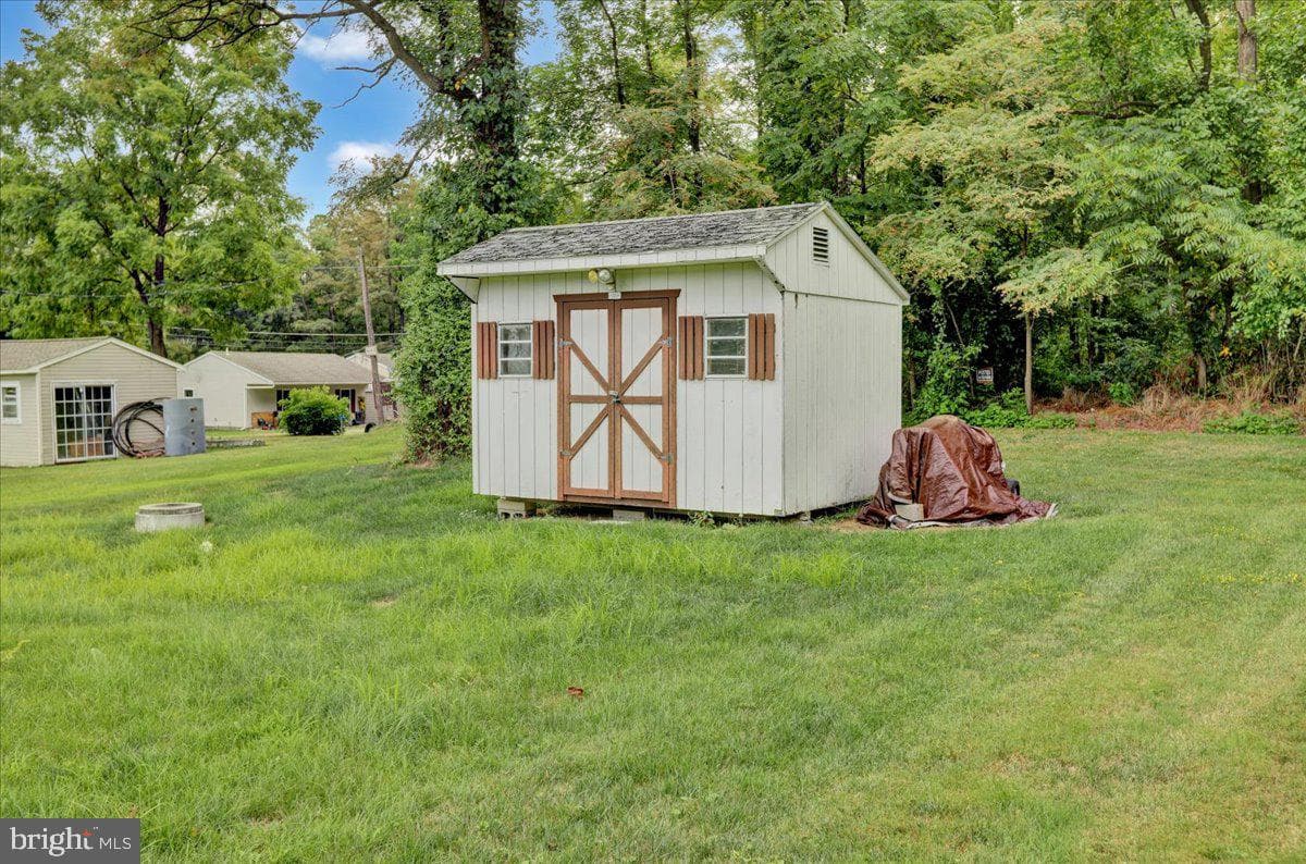 255 Keller Road photo 17