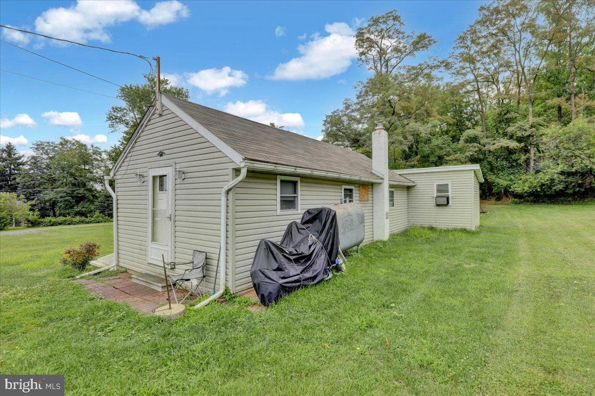 255 Keller Road photo 2