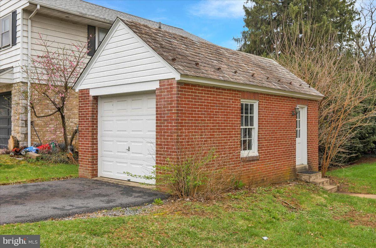 1823 N 15th Street photo 5