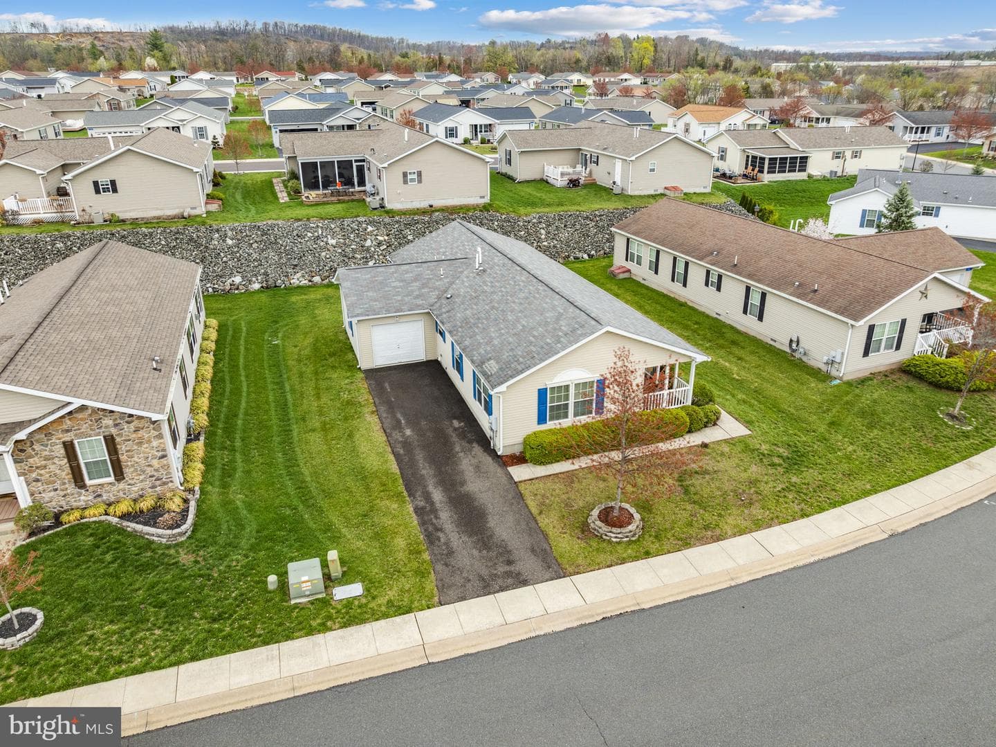 86 Westin Road photo 35