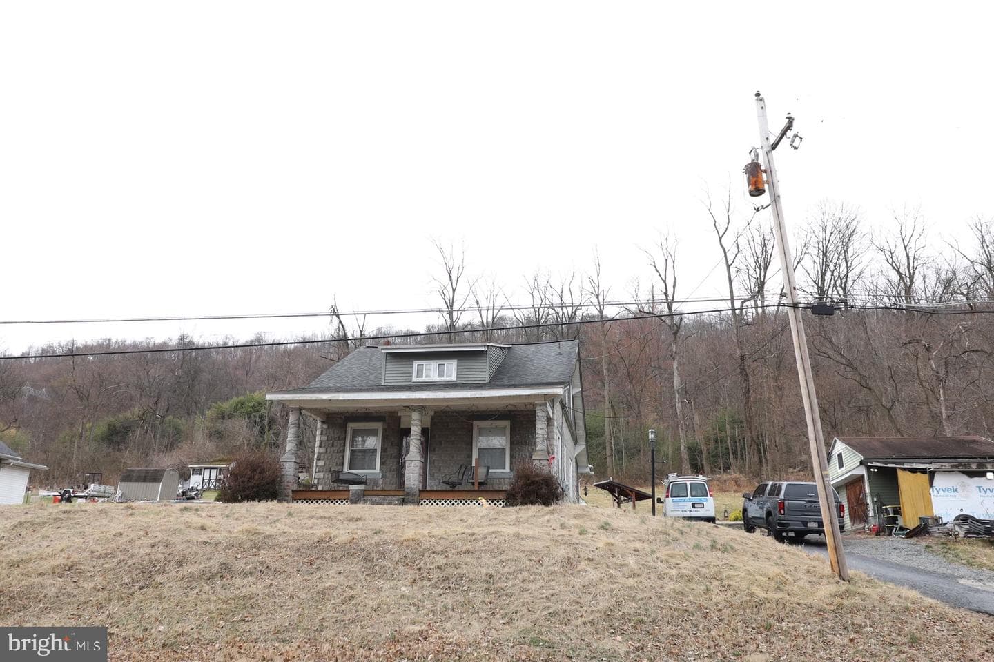 138 Seyfert Drive photo 1