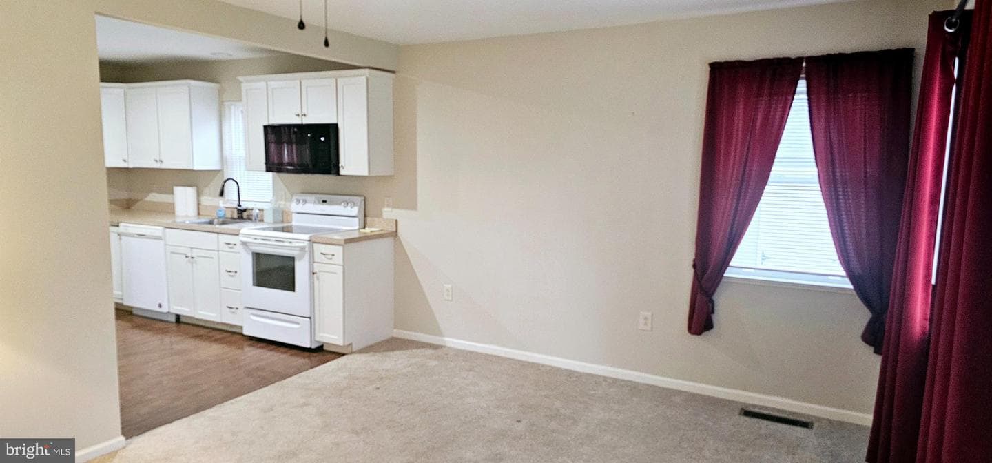 4401 Mays Avenue photo 5