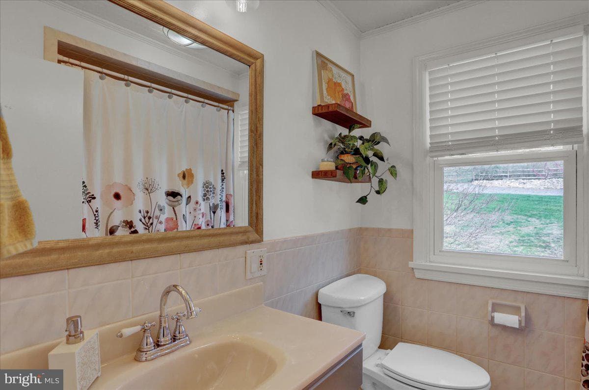 1032 W Leesport Road photo 26