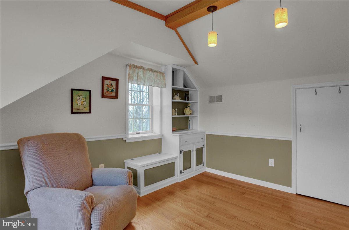 1032 W Leesport Road photo 27