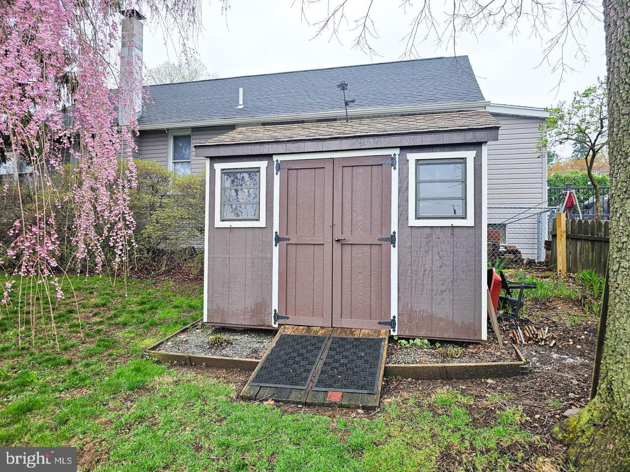 914 Upland Avenue photo 23