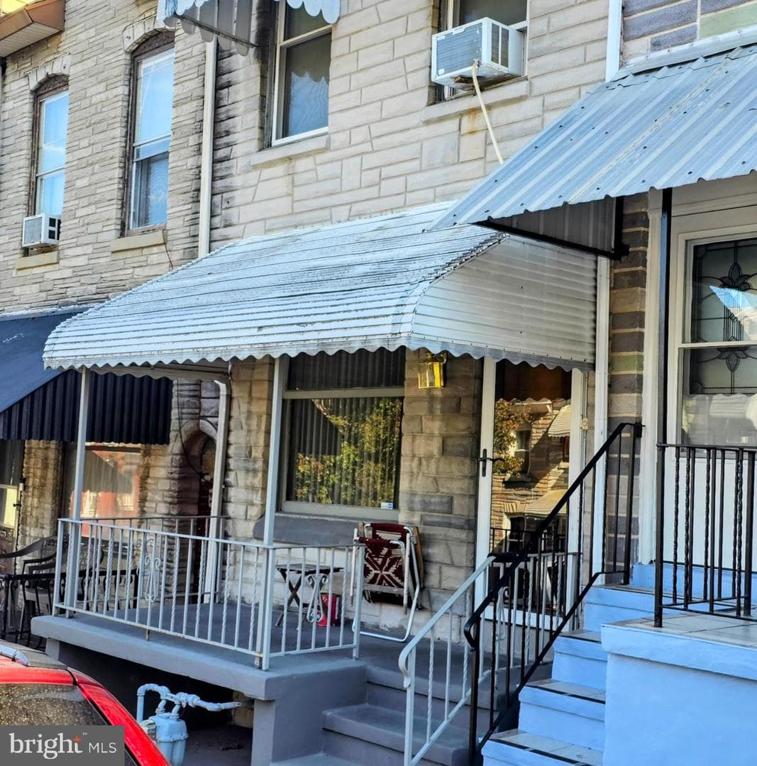 555 S 11th Street