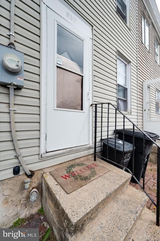 235 Maple Street photo 17