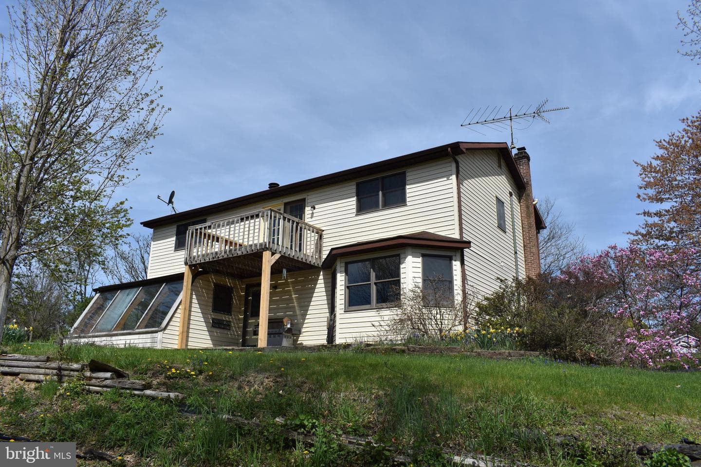 57 Skyview Drive photo 2